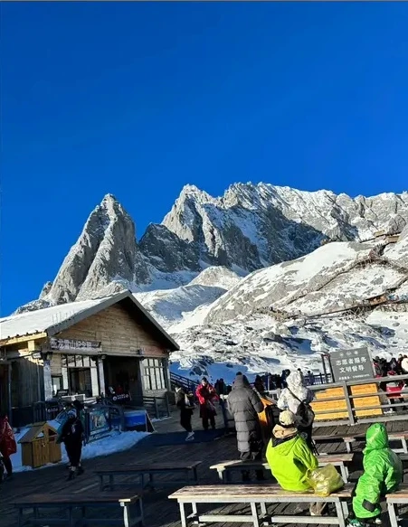 Jade Dragon Snow Mountain (5,596m)