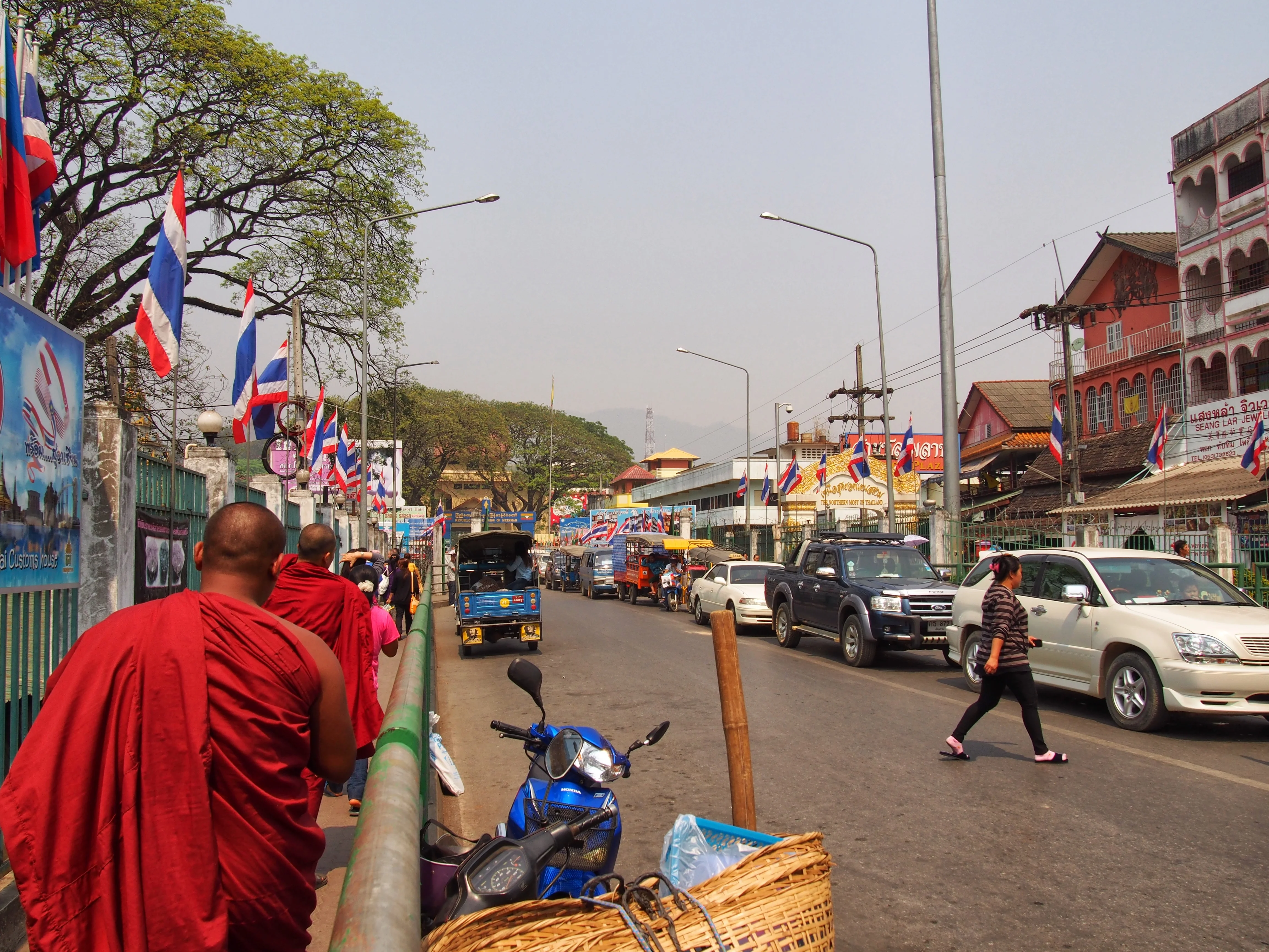 Mae Sai - Tachileik Friendship Bridge