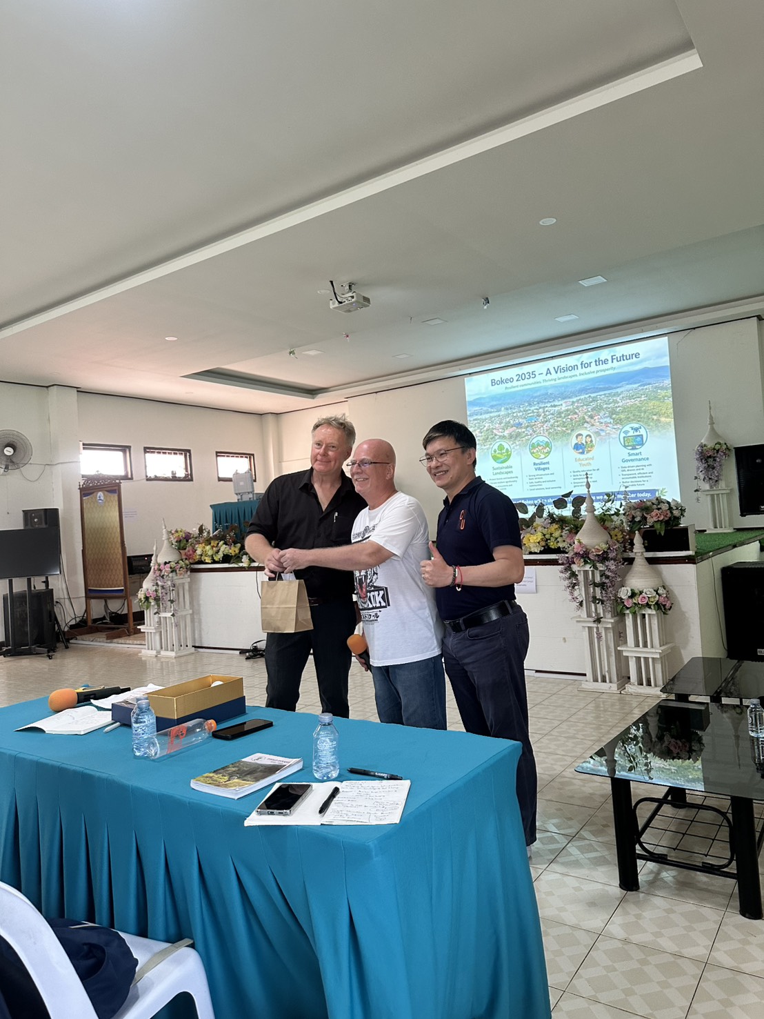 Dr. Carl Grundy-Warr and Dr. Natthaphon Santhi
